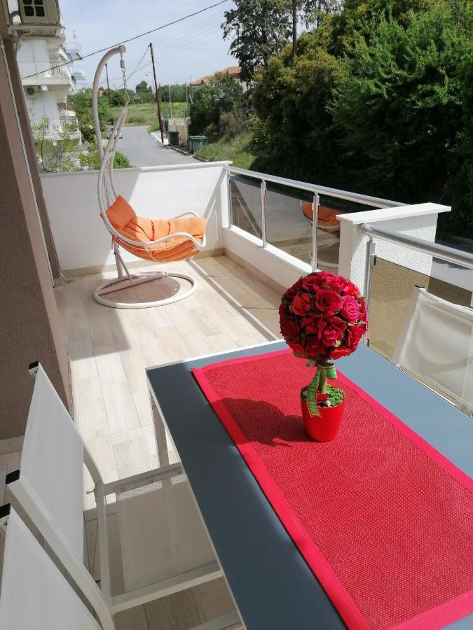 Crystal Blue Apartments Nea Kallikrateia Εξωτερικό φωτογραφία