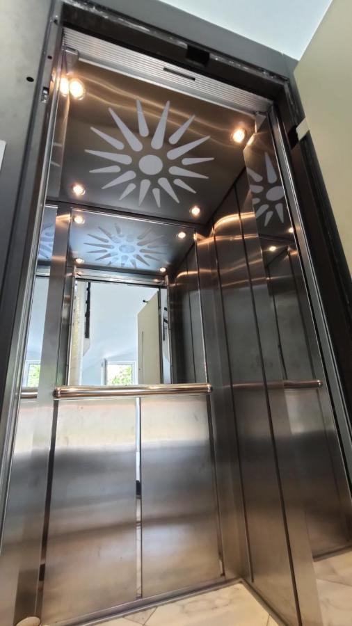 Crystal Blue Apartments Nea Kallikrateia Εξωτερικό φωτογραφία