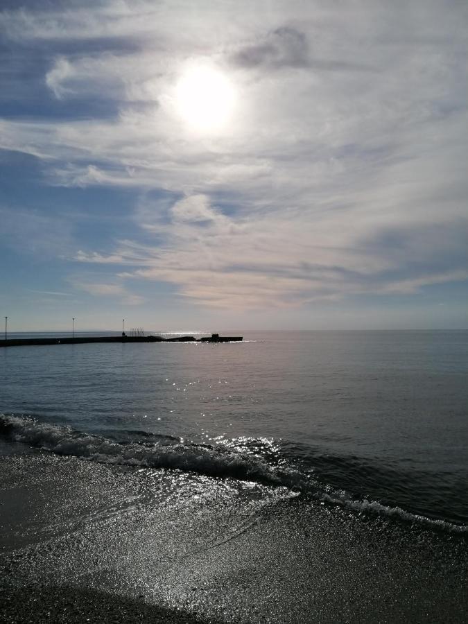 Crystal Blue Apartments Nea Kallikrateia Δωμάτιο φωτογραφία