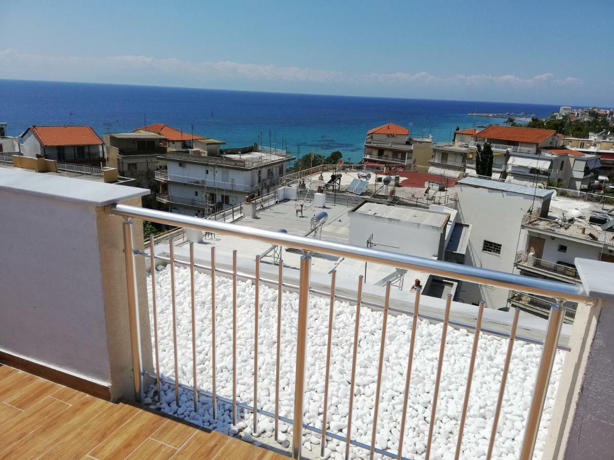 Crystal Blue Apartments Nea Kallikrateia Εξωτερικό φωτογραφία