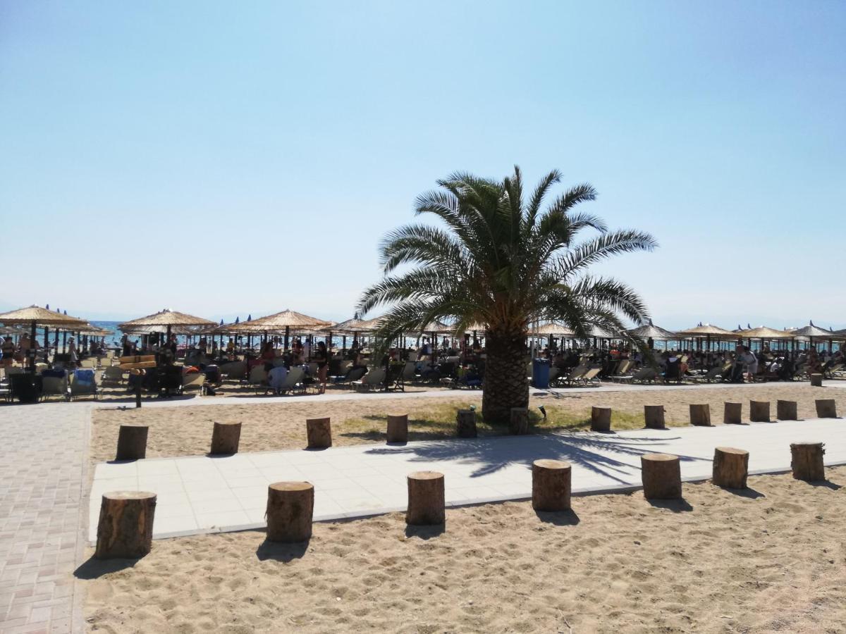 Crystal Blue Apartments Nea Kallikrateia Εξωτερικό φωτογραφία
