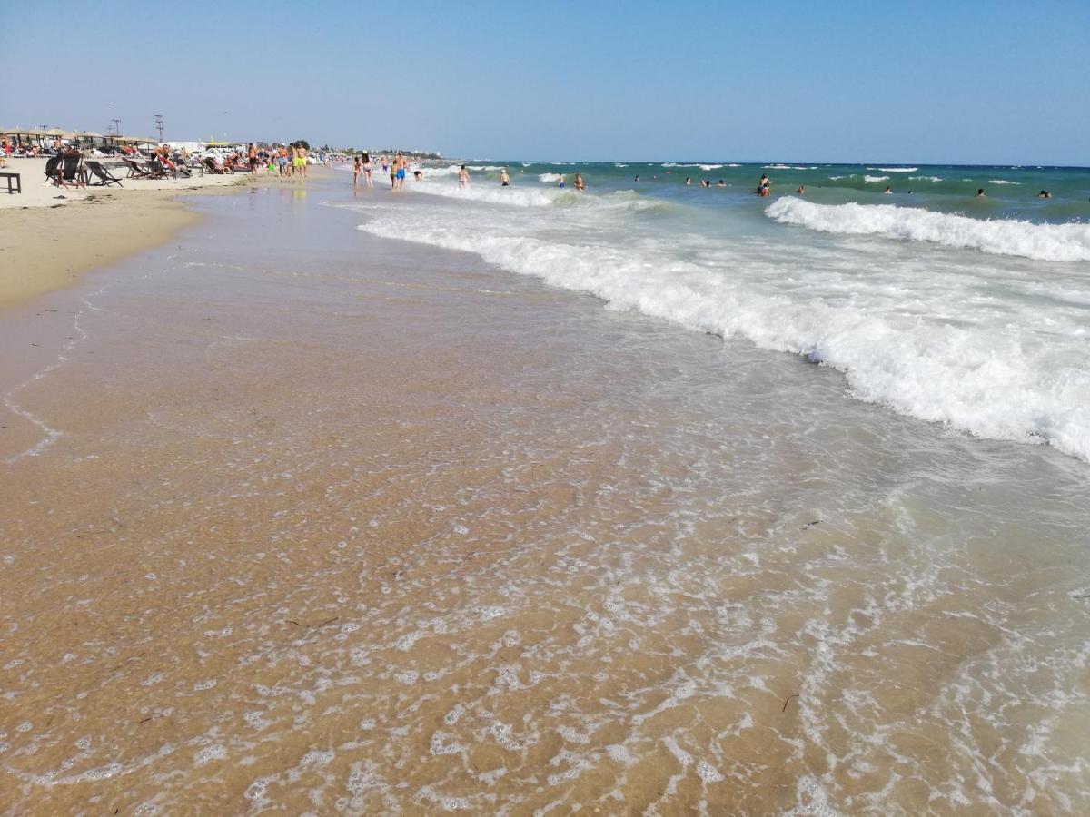Crystal Blue Apartments Nea Kallikrateia Εξωτερικό φωτογραφία